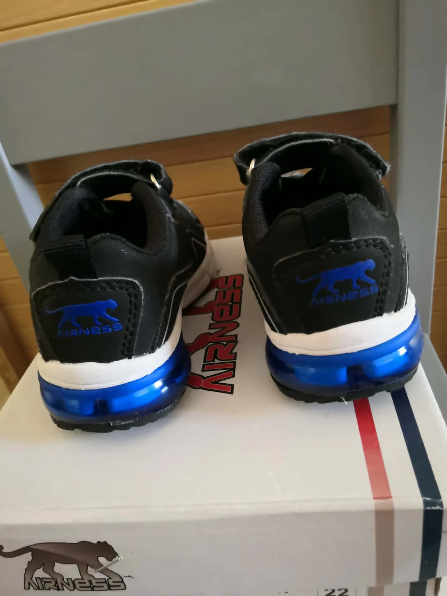 Tênis de corrida Scratch + Elástico Preto e Azul Tamanho 22 Airness – photo 2